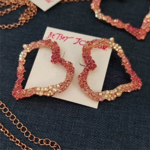 Betsey Johnson RHINESTONE HEARTS 3 PIECE SET - Picture 5 of 9
